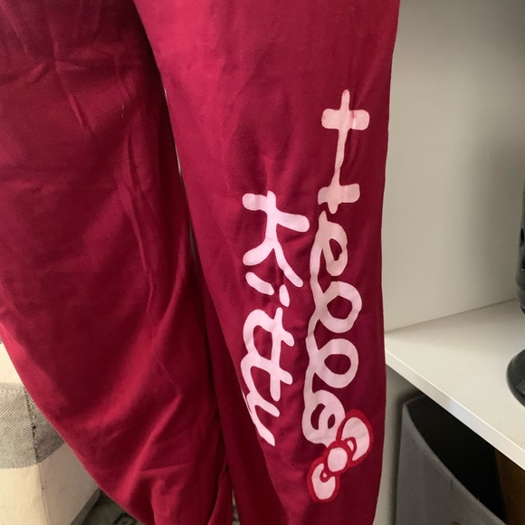 Hello Kitty - Picture 4 of 5